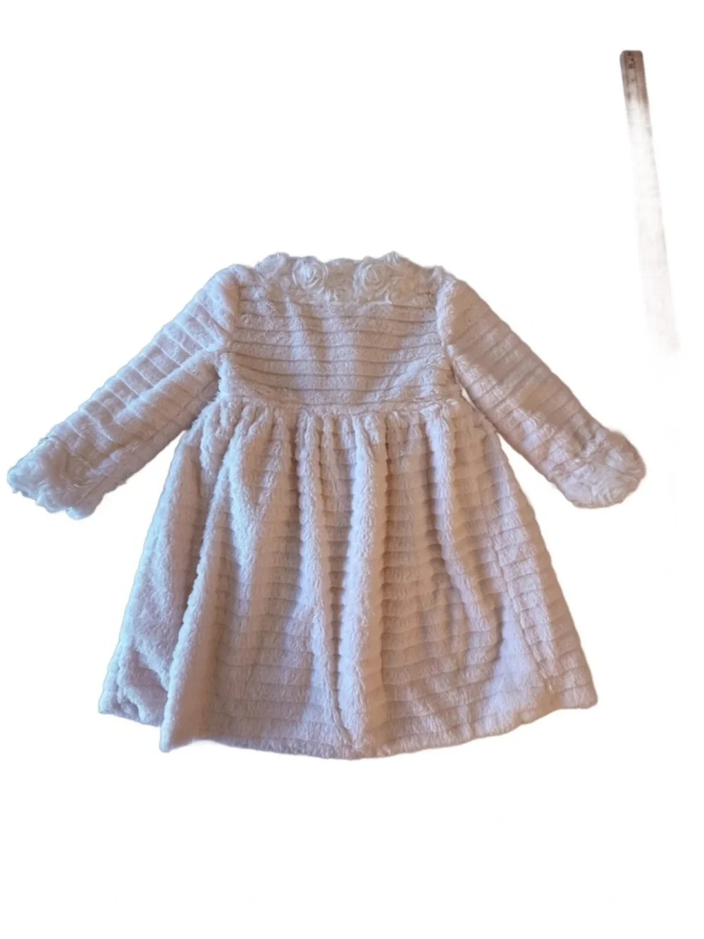 Blueberi Boulevard girl's ivory textured faux-fur coat.